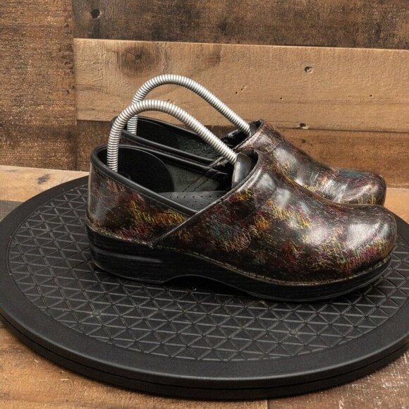 DANSKO WOMENS CASUAL SHOES SLIP ON PATENT LEATHER MULTICOLOR CLOGS SIZE 8/39EU - Picture 9 of 9
